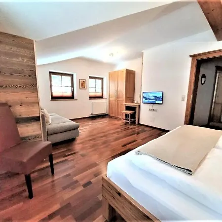 Thunhart Manfred & Doris