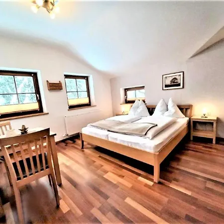 Thunhart Manfred & Doris Apartment